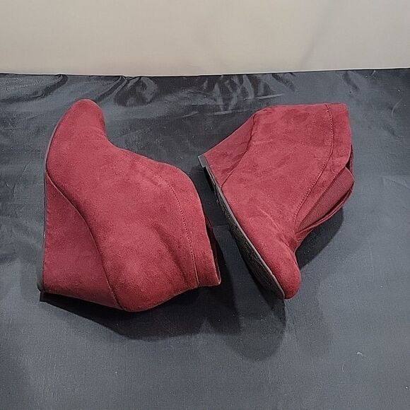 CHINESE LAUNDRY WOMEN'S MALDEN VIPI BOOTIE - Picture 11 of 16